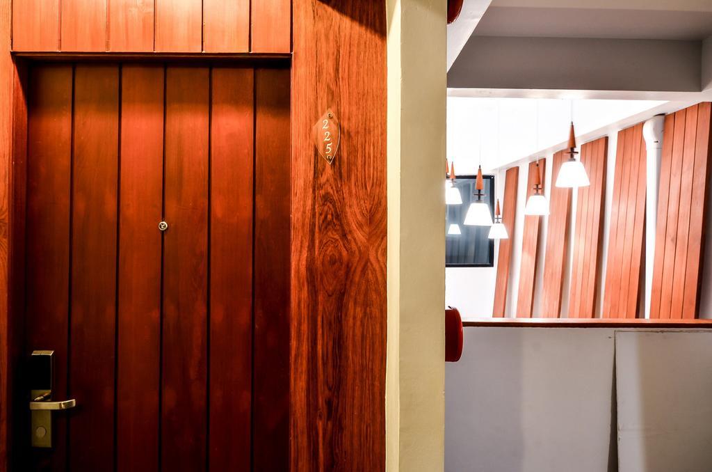Lap Roi Karon Beachfront By Shanaya Exterior photo
