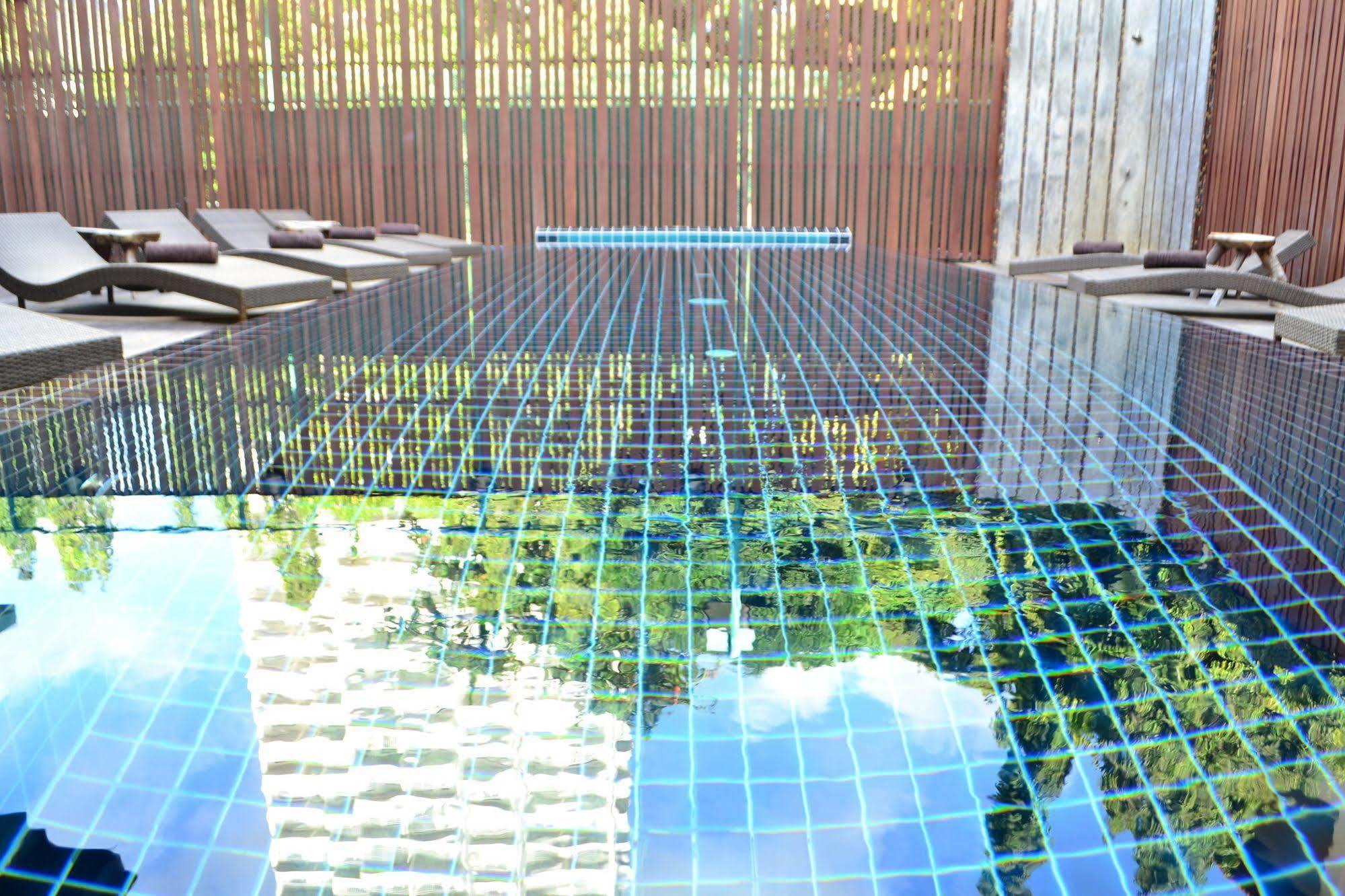 Lap Roi Karon Beachfront By Shanaya Exterior photo
